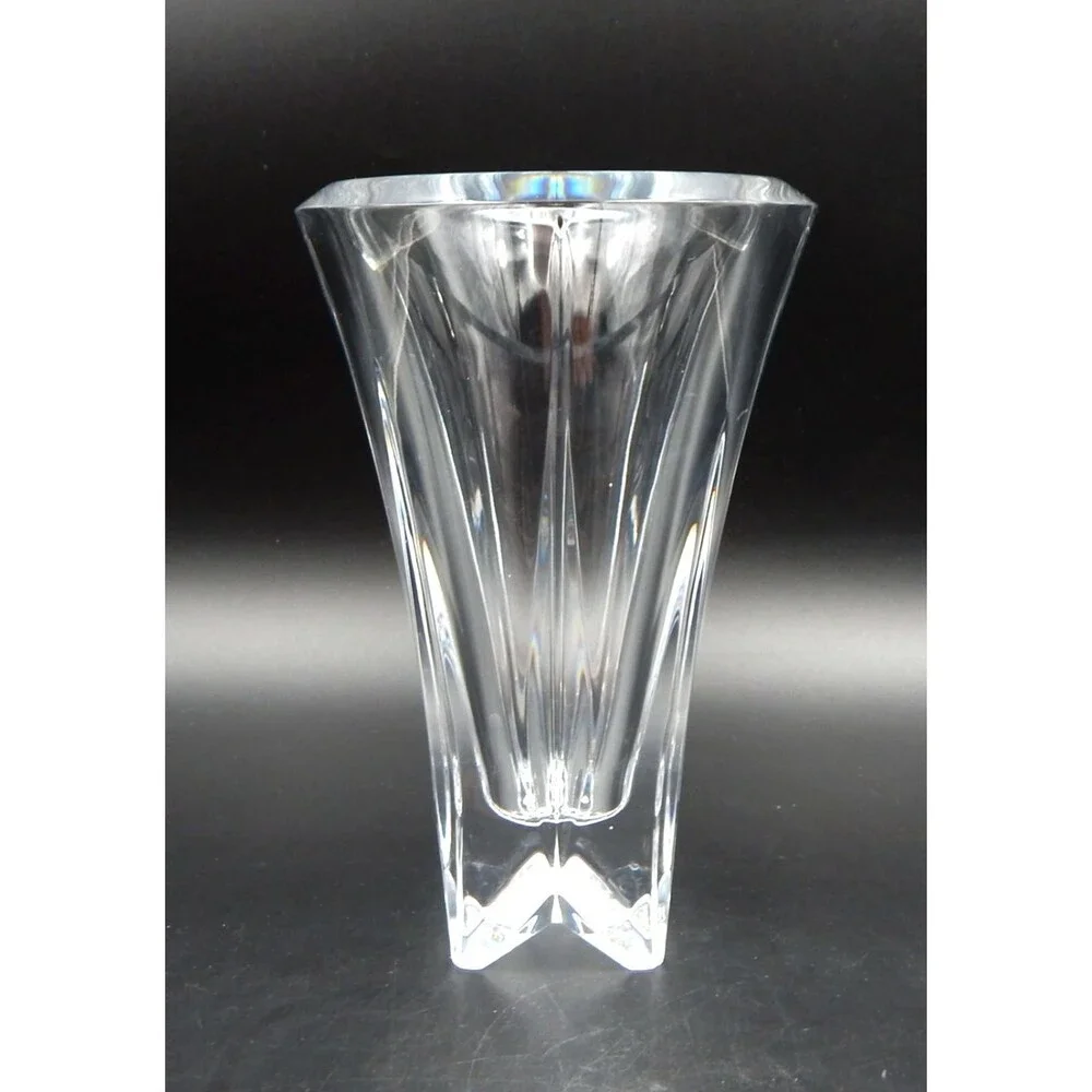 Lenox Ovations Oasis 8 Inch Lead Crystal Vase Glass Footed Blown